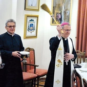 Pasterze poruszają z kapłanami tematy ważne dla życia archidiecezji gdańskiej.