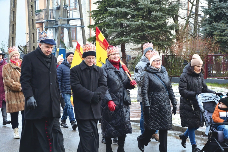 W Łowiczu maszerował też ordynariusz łowicki.