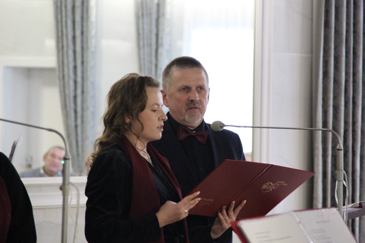 Niskowa. Spotkanie opłatkowe dla seniorów i grup parafialnych