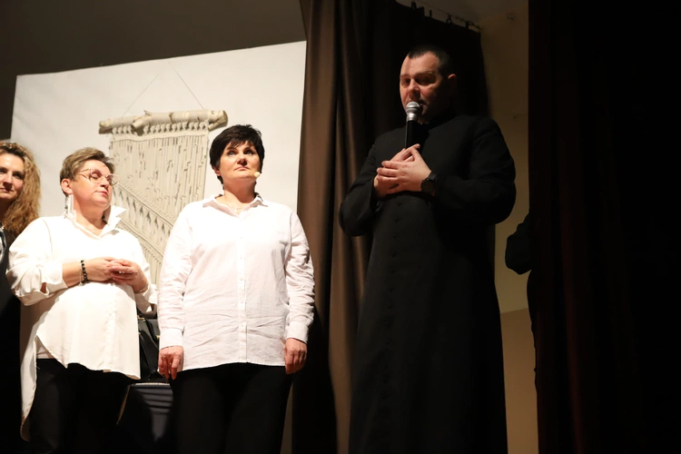 Spektakl "To dziecko" (Nie)Zwykłego Teatru na Korabce