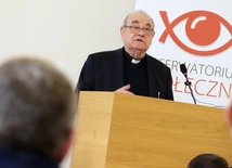 Odpowiedź Kościoła na panujący kryzys? Uznany profesor podaje trzy możliwe scenariusze