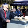 Stoimy tutaj dziś, żeby prosić o przebaczenie