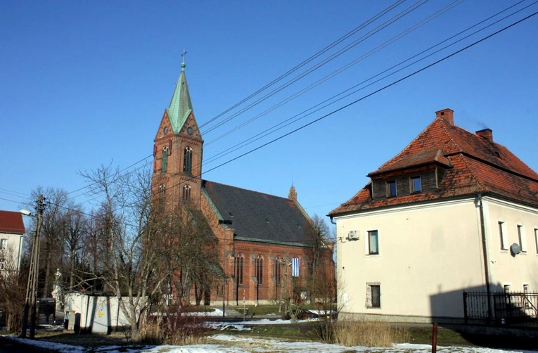Odsłonięcie monumentu pamięci ofiar marszu śmierci
