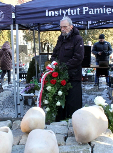 Odsłonięcie monumentu pamięci ofiar marszu śmierci