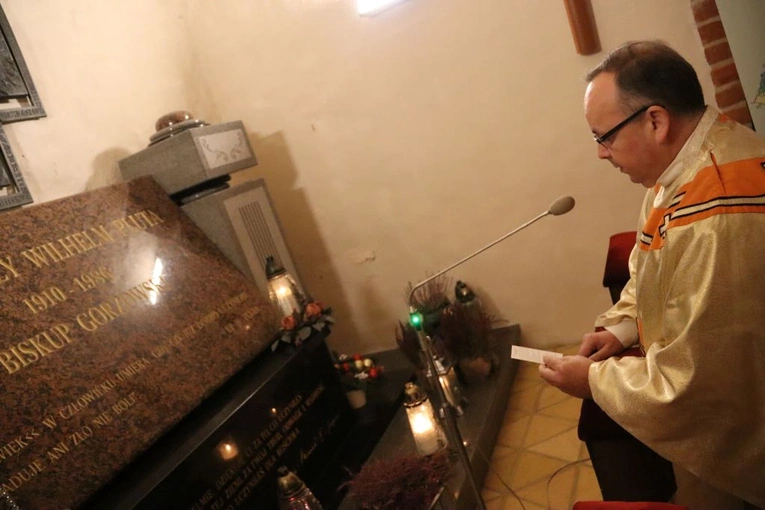 Modlitwa o beatyfikację bp. Wilhelma Pluty