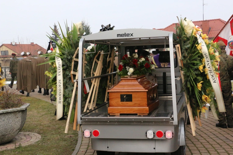 Pogrzeb kpt. Wacława Szaconia "Czarnego"