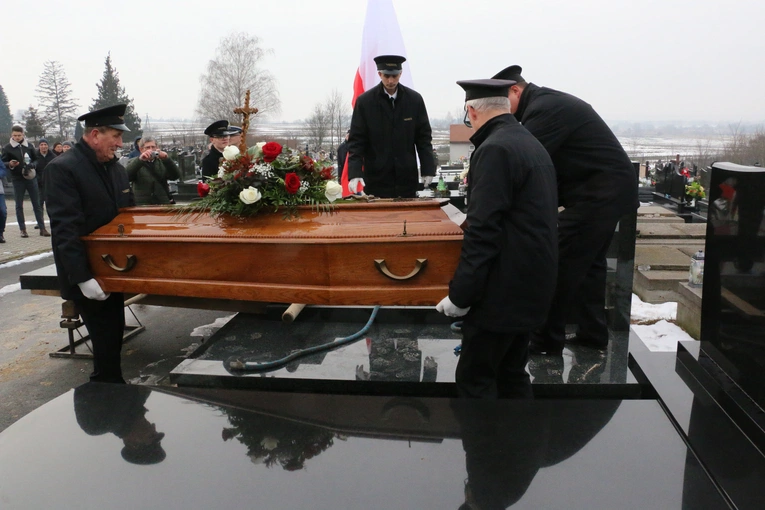 Pogrzeb kpt. Wacława Szaconia "Czarnego"