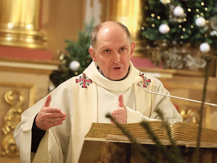 	Ks. prof. Muszala, z urodzenia andrychowianin, gościł w hałcnowskiej świątyni.