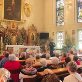 	Członkowie towarzystwa „wymadlają” dla nas i dla następnych pokoleń nowych powołanych.