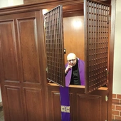 Ks. Marek Matyszek już rozpoczął swoje dyżury.