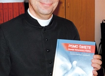 Kapłan jest inicjatorem powstania Akademii Biblijnej w Sandomierzu.