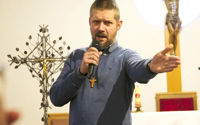 – Kiedy Bóg daje ci powołanie, to trzeba iść, zacząć działać – przekonywał Szymon Hotała.