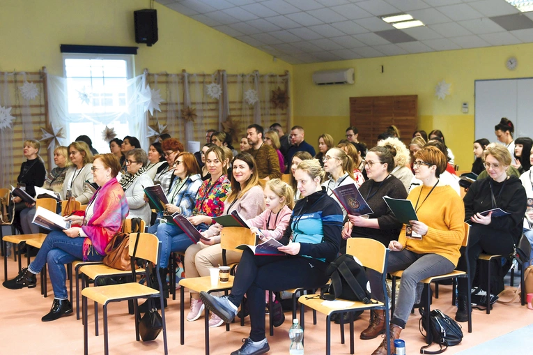 Muzyka łączy, inspiruje i otwiera na głębsze przeżywanie wiary.