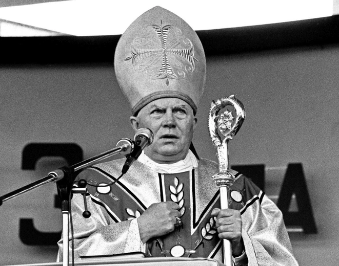 Msza św. w 25. rocznicę śmierci bp. Antoniego Adamiuka