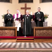 	Modlitwie przewodniczył bp Marian Niemiec,  który do 2024 r. był biskupem diecezji katowickiej  Kościoła Ewangelicko-Augsburskiego w Polsce.