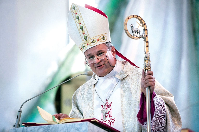 Co tydzień biskup będzie wyjaśniał znaczenie kolejnych elementów liturgii.