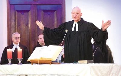 Nabożeństwu przewodniczył proboszcz świątyni ewangelicko--reformowanej pastor Michał Jabłoński.