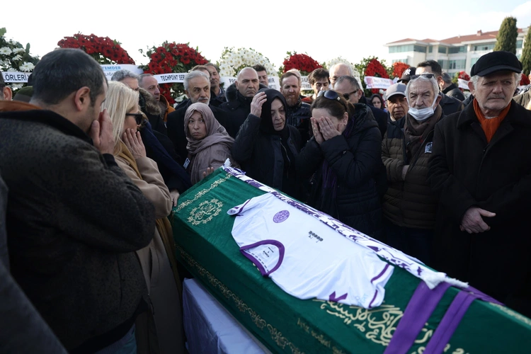 Pogrzeb dziennikarza Nedima Turkmena i jego rodziny