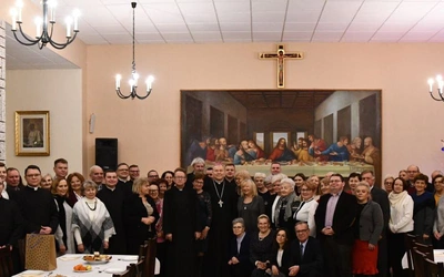 Kolędowanie w Szkole Biblijnej dla dorosłych