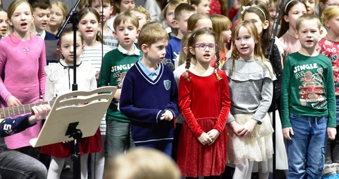 Olsztyn. Koncert kolęd w szkole katolickiej