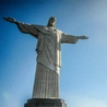 Symbolika religijna może pozostać w miejscach publicznych