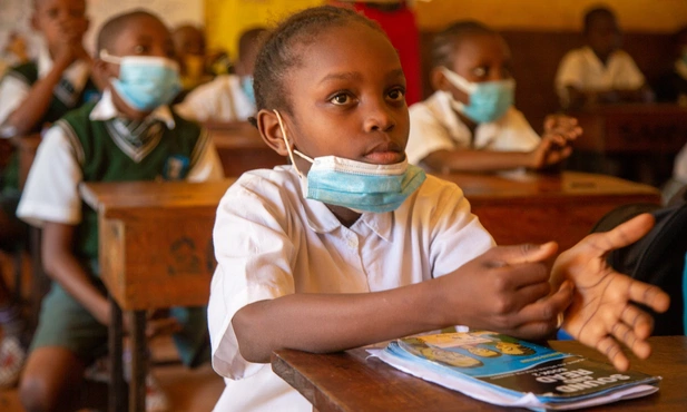 UNICEF: kryzys klimatyczny wpływa na edukację milionów dzieci