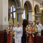 Otwarcie Roku Jubileuszowego i przejście przez bramę na wrocławskim Brochowie