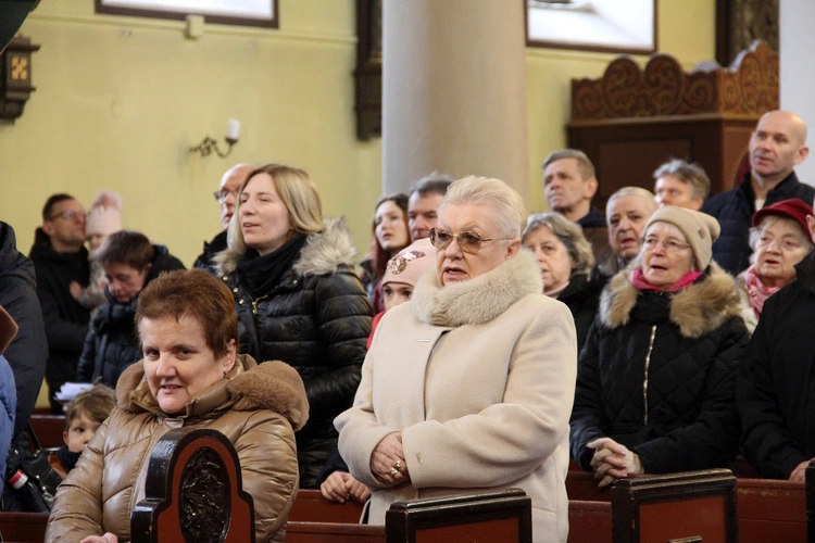 Otwarcie Roku Jubileuszowego i przejście przez bramę na wrocławskim Brochowie