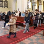 Otwarcie Roku Jubileuszowego i przejście przez bramę na wrocławskim Brochowie