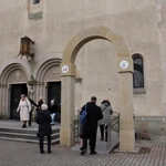 Otwarcie Roku Jubileuszowego i przejście przez bramę na wrocławskim Brochowie