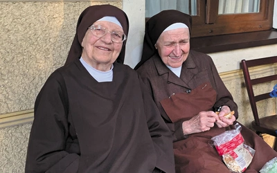 „Habit dodaje mi odwagi”. Prawdziwe historie zakonnic