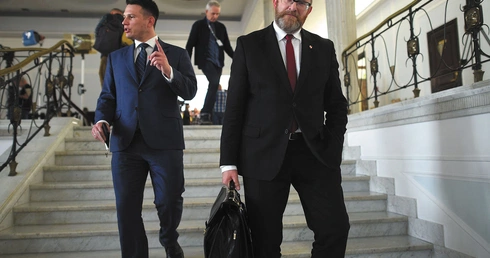 Krajobraz przedwyborczy: Strażak Braun został sam