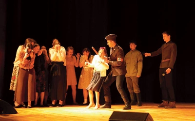 	Nie pominięto dramatycznych wydarzeń.