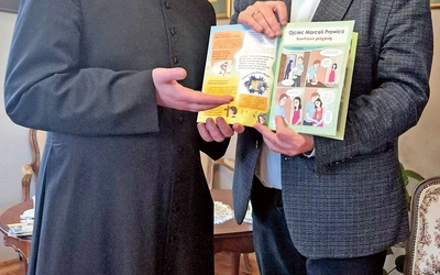 	Ks. Maciej Będziński i Jan Nowak.