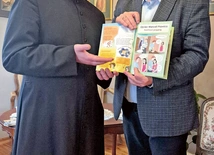 	Ks. Maciej Będziński i Jan Nowak.