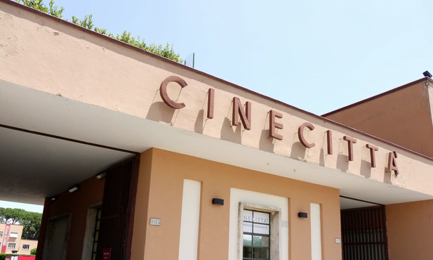 Franciszek pierwszym papieżem, który odwiedzi Cinecittà