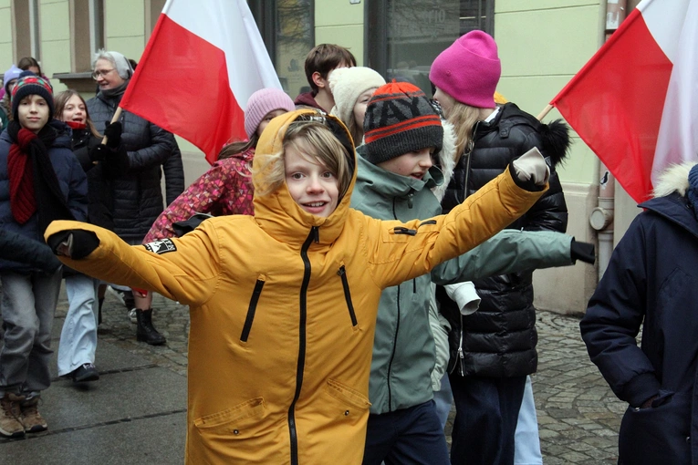 Pierwszy Marsz Radości w Zespole Szkół Salezjańskich