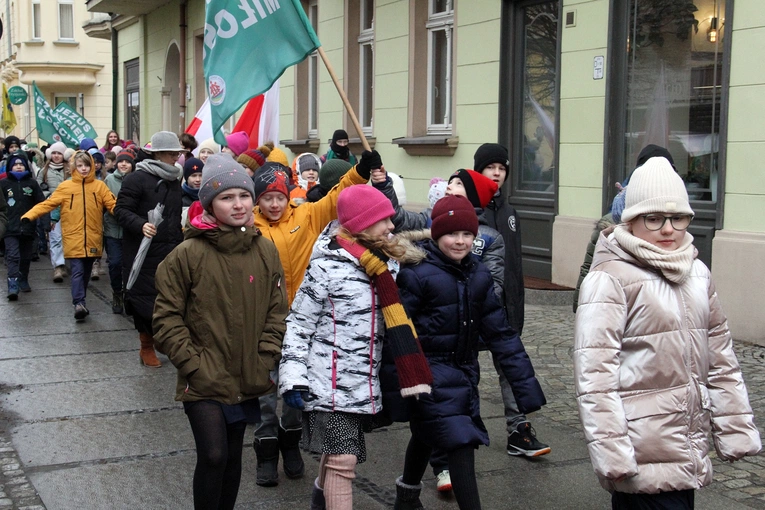 Pierwszy Marsz Radości w Zespole Szkół Salezjańskich