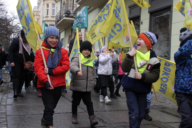 Pierwszy Marsz Radości w Zespole Szkół Salezjańskich