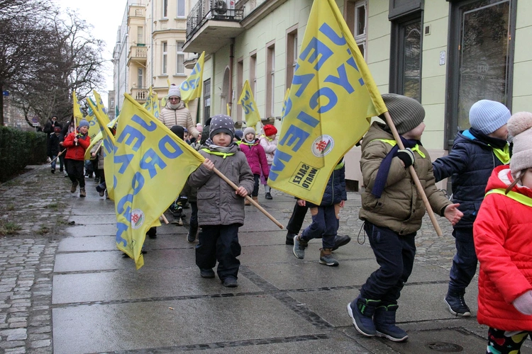 Pierwszy Marsz Radości w Zespole Szkół Salezjańskich