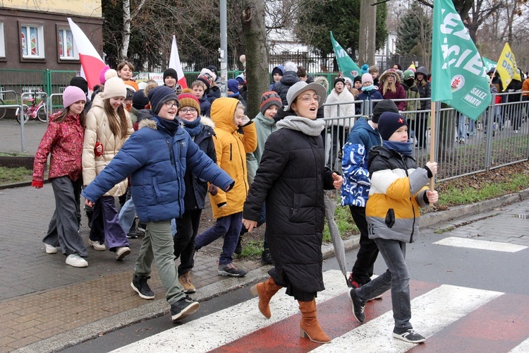 Pierwszy Marsz Radości w Zespole Szkół Salezjańskich