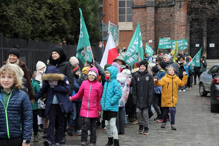 Pierwszy Marsz Radości w Zespole Szkół Salezjańskich