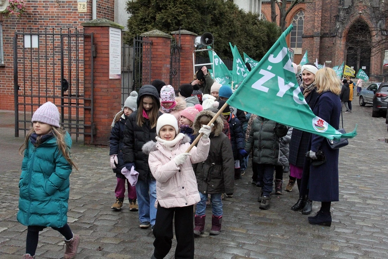 Pierwszy Marsz Radości w Zespole Szkół Salezjańskich