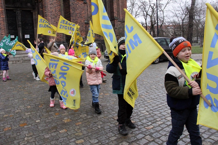 Pierwszy Marsz Radości w Zespole Szkół Salezjańskich