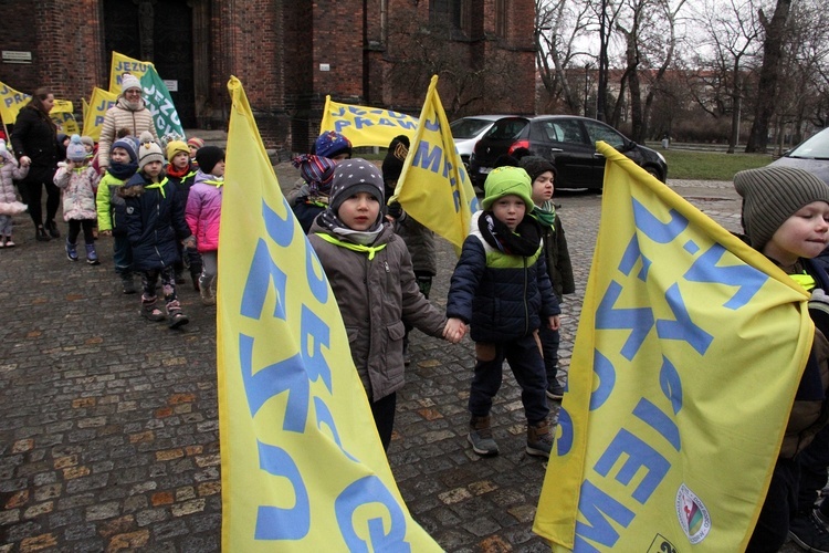 Pierwszy Marsz Radości w Zespole Szkół Salezjańskich