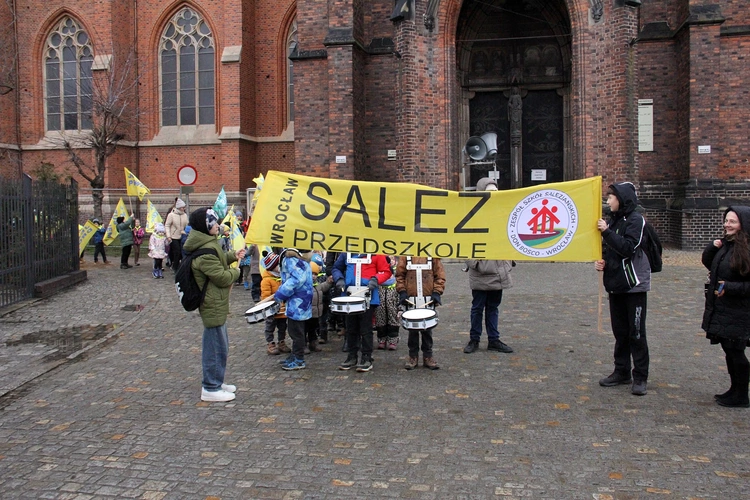 Pierwszy Marsz Radości w Zespole Szkół Salezjańskich