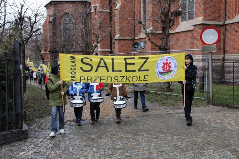 Pierwszy Marsz Radości w Zespole Szkół Salezjańskich