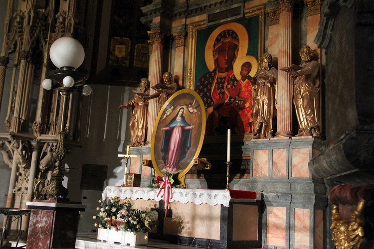 Peregrynacja obrazu Matki Bożej Łaskawej w bazylice św. Elżbiety we Wrocławiu