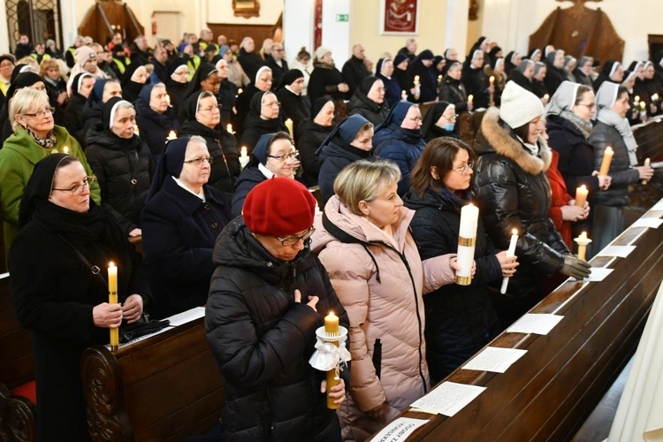 Diecezjalne obchody Dnia Życia Konsekrowanego