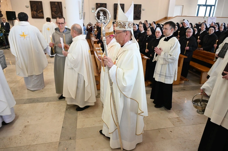 Dzień Życia Konsekrowanego